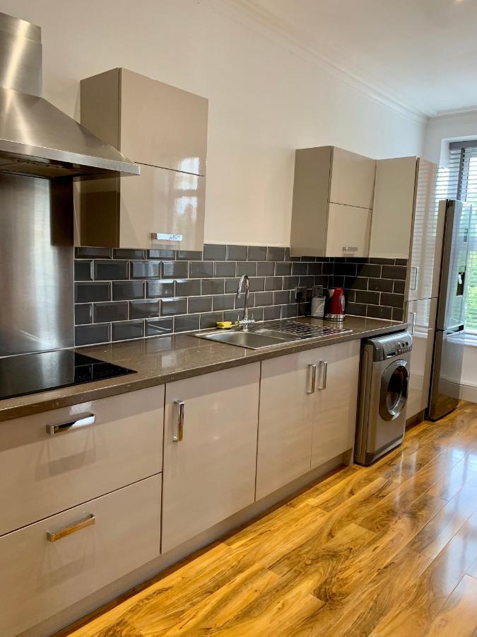 Lytham St Annes, A Spacious, High End, One Bedroomed Apartment 5 Eksteriør bilde