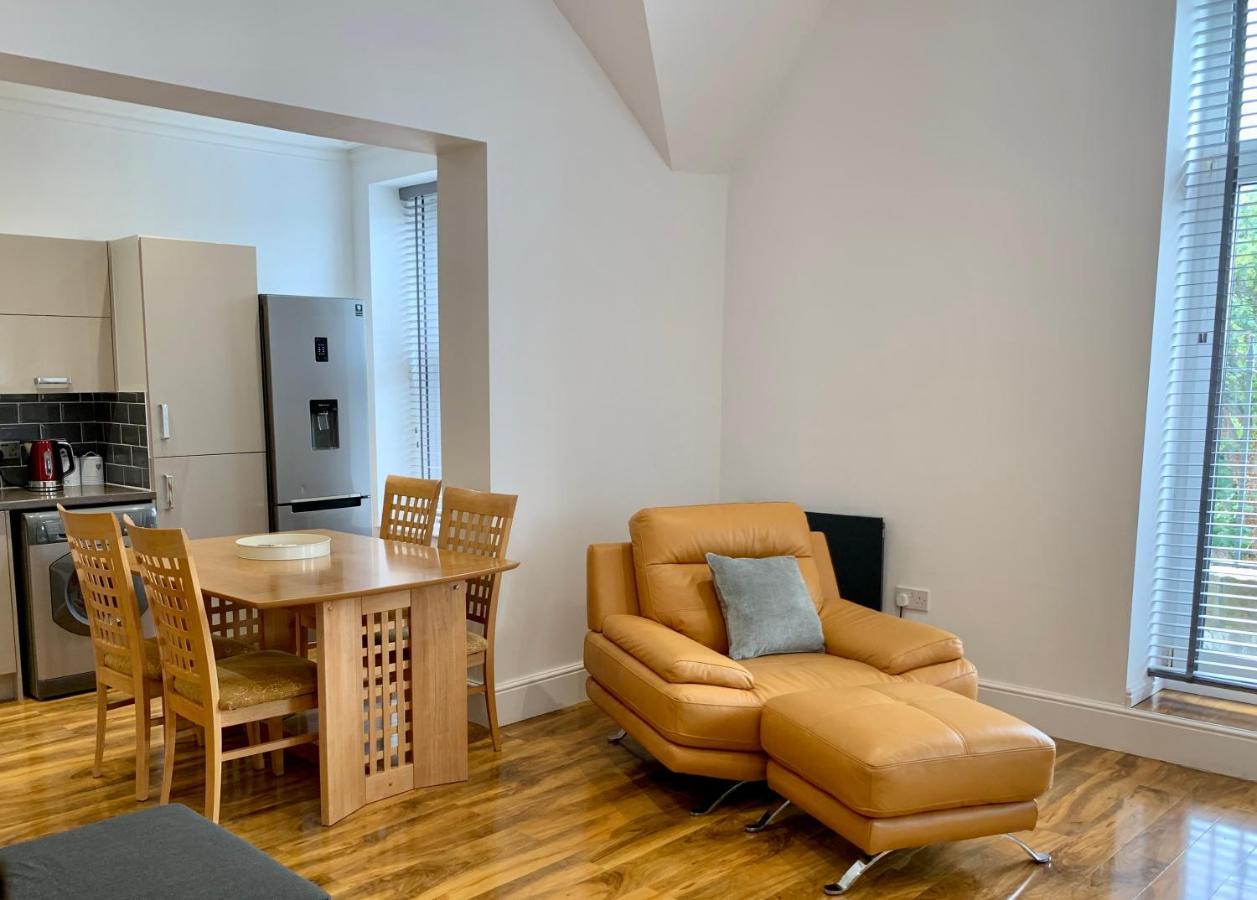 Lytham St Annes, A Spacious, High End, One Bedroomed Apartment 5 Eksteriør bilde