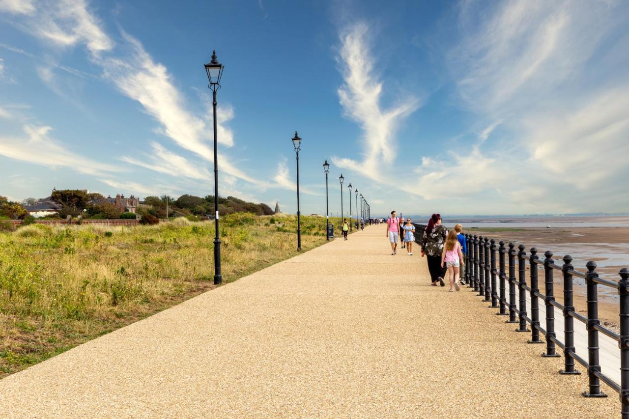 Lytham St Annes, A Spacious, High End, One Bedroomed Apartment 5 Eksteriør bilde