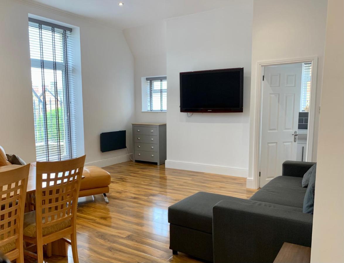 Lytham St Annes, A Spacious, High End, One Bedroomed Apartment 5 Eksteriør bilde