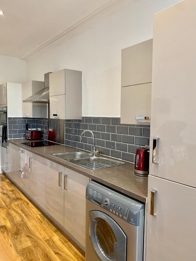 Lytham St Annes, A Spacious, High End, One Bedroomed Apartment 5 Eksteriør bilde